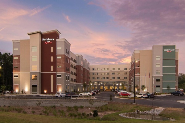 Courtyard by Marriott Raleigh-Durham Airport/Brier Creek image 1